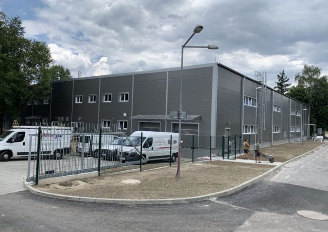 Přípojka páry pro novou nemocniční prádelnu byla dokončena