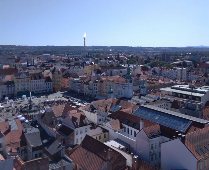 Na horkovodní síť teplárny se do konce roku napojí také zákazníci v "Havlindě"