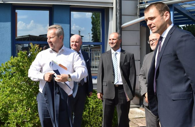 Ministr životního prostředí Richard Brabec navštívil teplárnu
